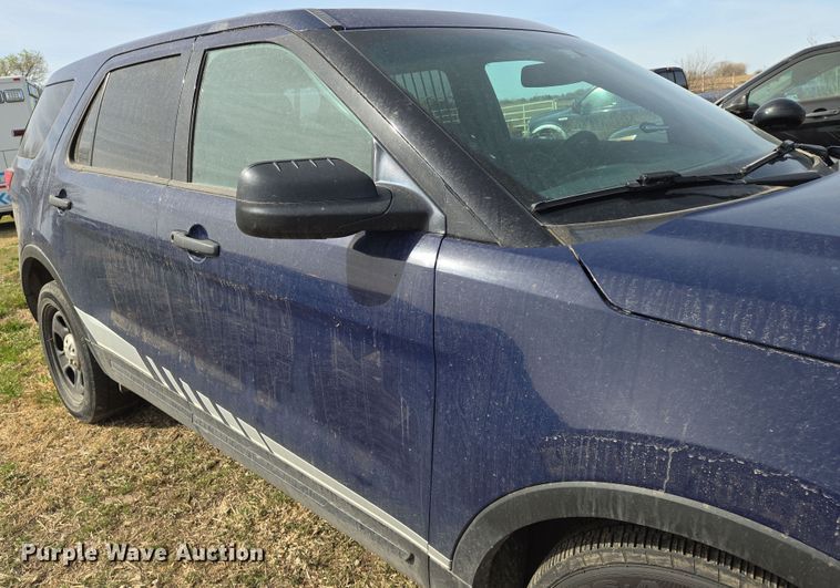 image for item EN8828 2017 Ford Explorer Police Interceptor SUV