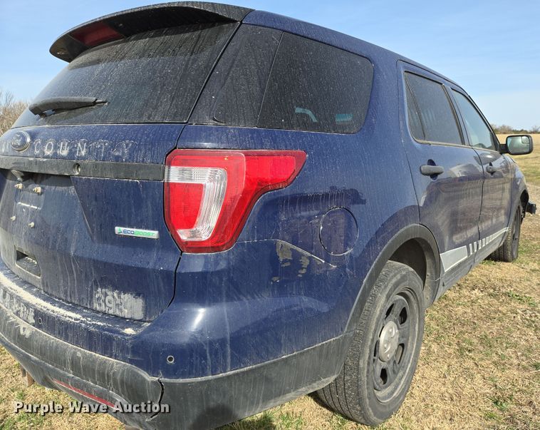 image for item EN8828 2017 Ford Explorer Police Interceptor SUV