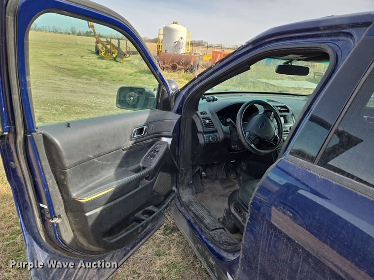 image for item EN8828 2017 Ford Explorer Police Interceptor SUV