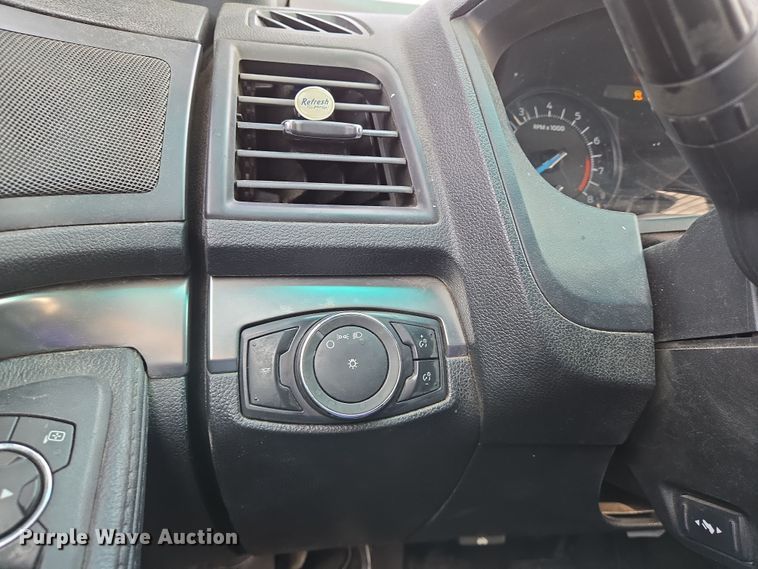 image for item EN8828 2017 Ford Explorer Police Interceptor SUV