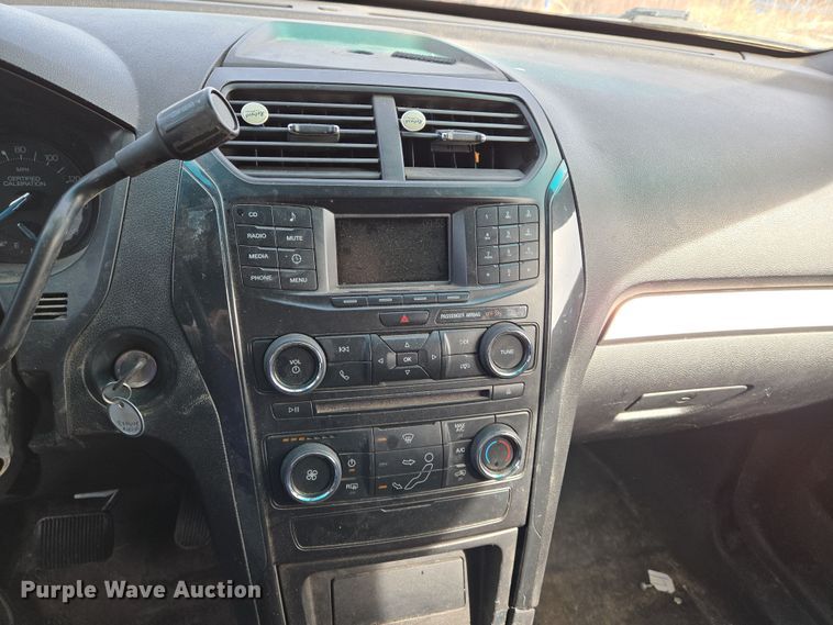 image for item EN8828 2017 Ford Explorer Police Interceptor SUV