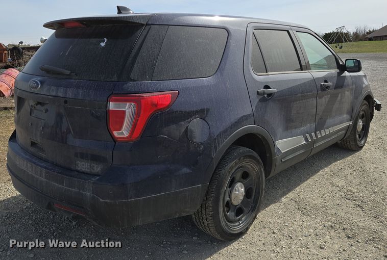 image for item EN8829 2017 Ford Explorer Police Interceptor SUV