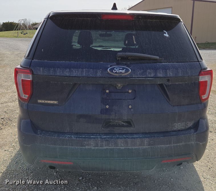 image for item EN8829 2017 Ford Explorer Police Interceptor SUV