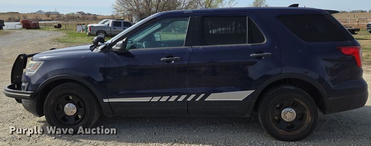image for item EN8829 2017 Ford Explorer Police Interceptor SUV