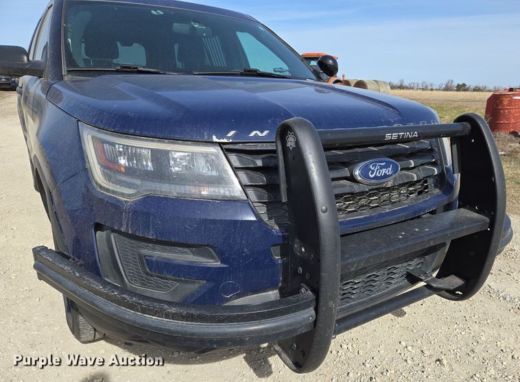 image for item EN8829 2017 Ford Explorer Police Interceptor SUV