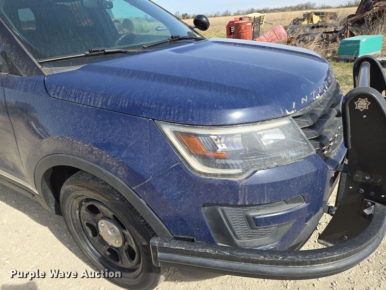 image for item EN8829 2017 Ford Explorer Police Interceptor SUV