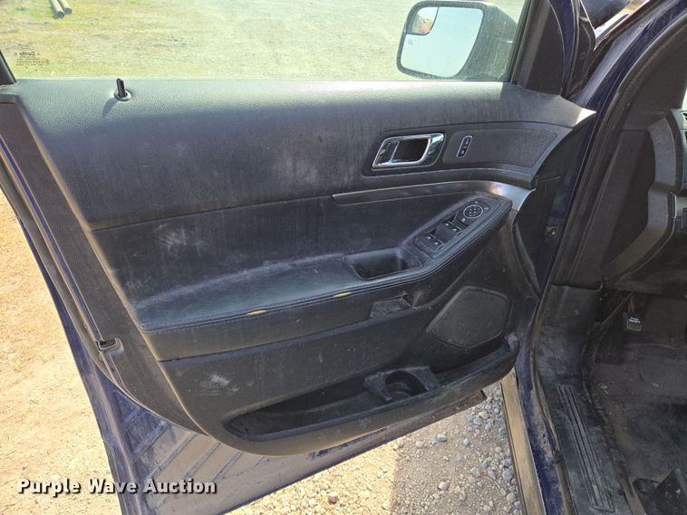 image for item EN8829 2017 Ford Explorer Police Interceptor SUV