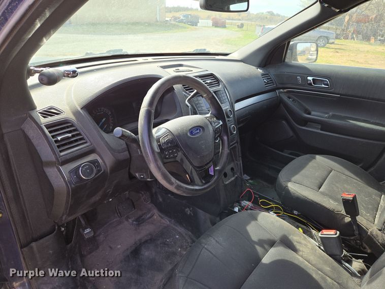 image for item EN8829 2017 Ford Explorer Police Interceptor SUV