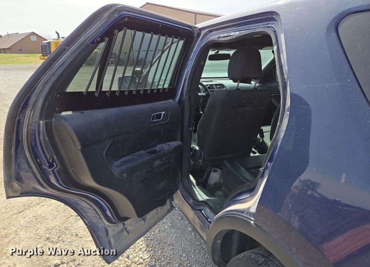 image for item EN8829 2017 Ford Explorer Police Interceptor SUV