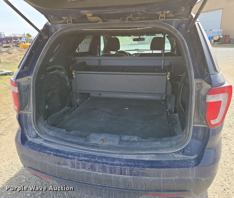 image for item EN8829 2017 Ford Explorer Police Interceptor SUV