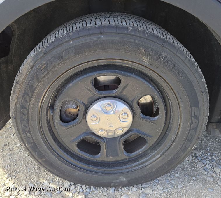 image for item EN8829 2017 Ford Explorer Police Interceptor SUV