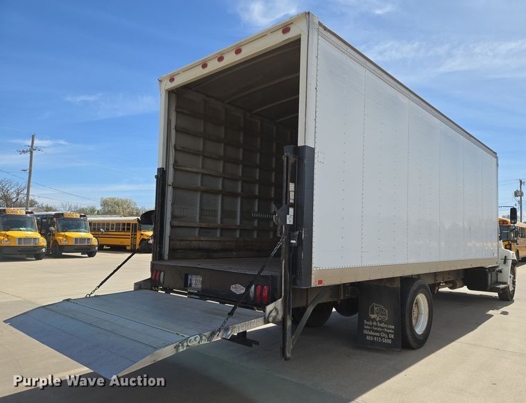 image for item EN8830 2007 Hino 268 box truck