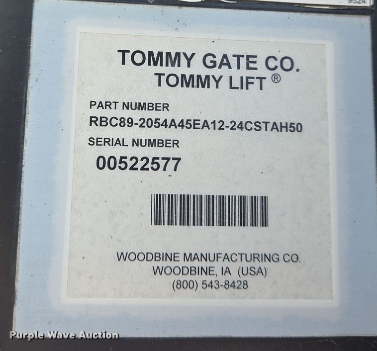 image for item EN8830 2007 Hino 268 box truck