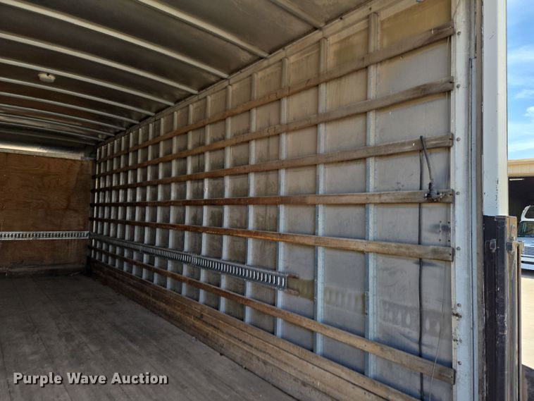 image for item EN8830 2007 Hino 268 box truck