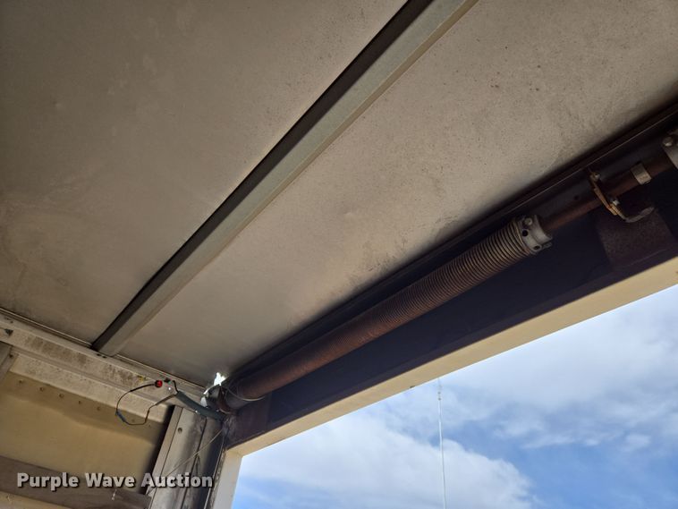 image for item EN8830 2007 Hino 268 box truck