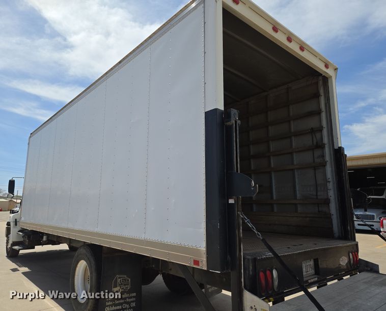 image for item EN8830 2007 Hino 268 box truck