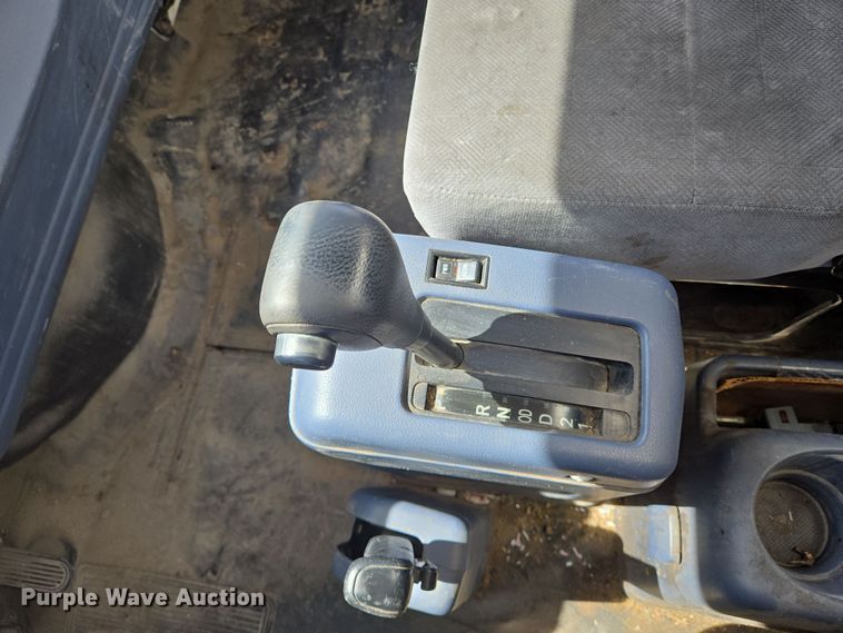 image for item EN8830 2007 Hino 268 box truck