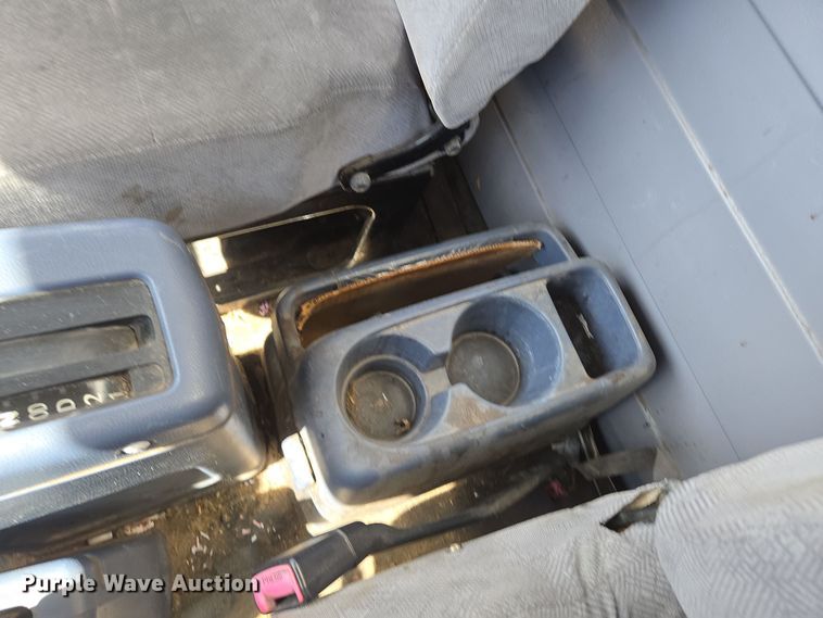 image for item EN8830 2007 Hino 268 box truck