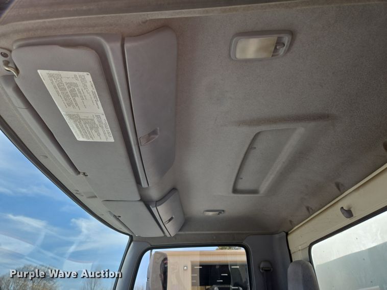 image for item EN8830 2007 Hino 268 box truck