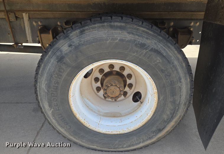 image for item EN8830 2007 Hino 268 box truck