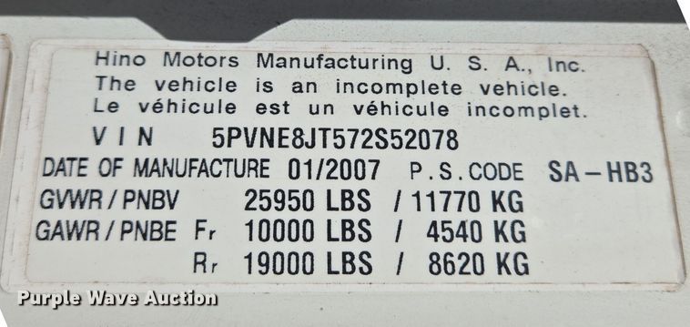 image for item EN8830 2007 Hino 268 box truck