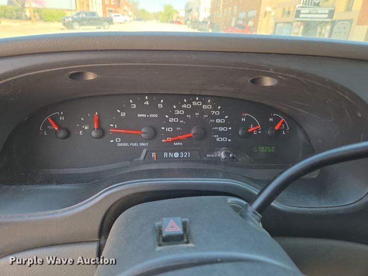 image for item EN8888 2006 Ford E450 Super Duty ambulance