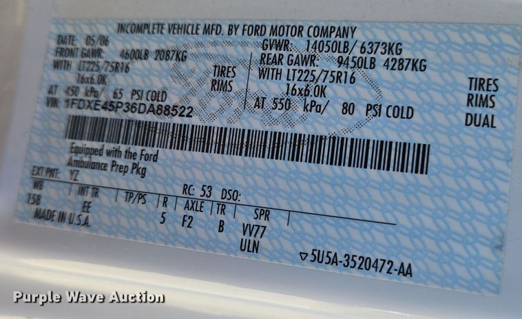 image for item EN8888 2006 Ford E450 Super Duty ambulance