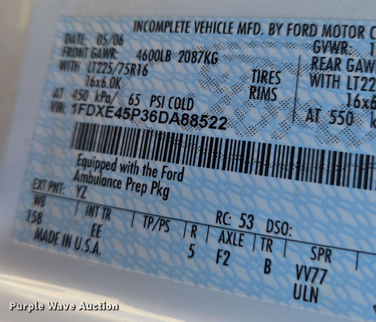 image for item EN8888 2006 Ford E450 Super Duty ambulance