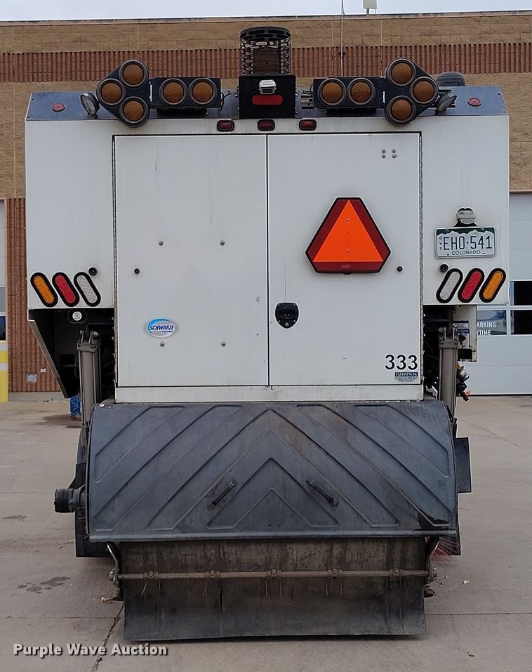 image for item EO9978 2016 Freightliner Business Class M2 street sweeper truck