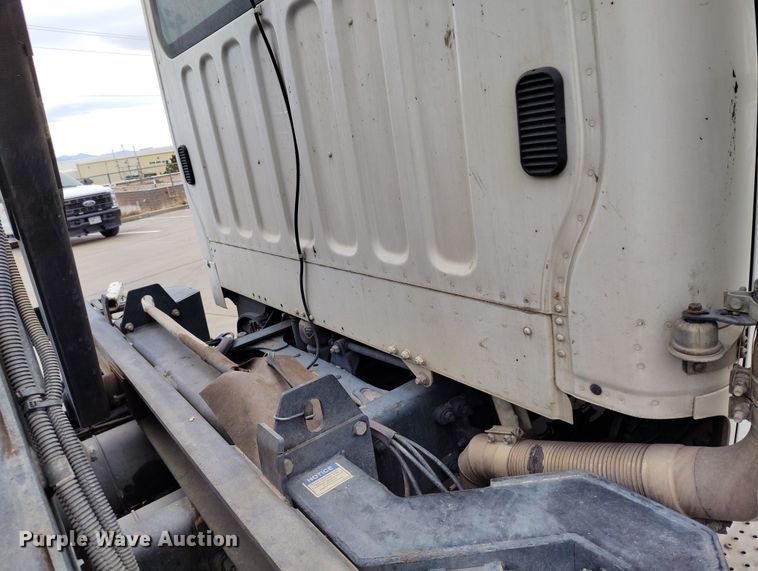 image for item EO9978 2016 Freightliner Business Class M2 street sweeper truck