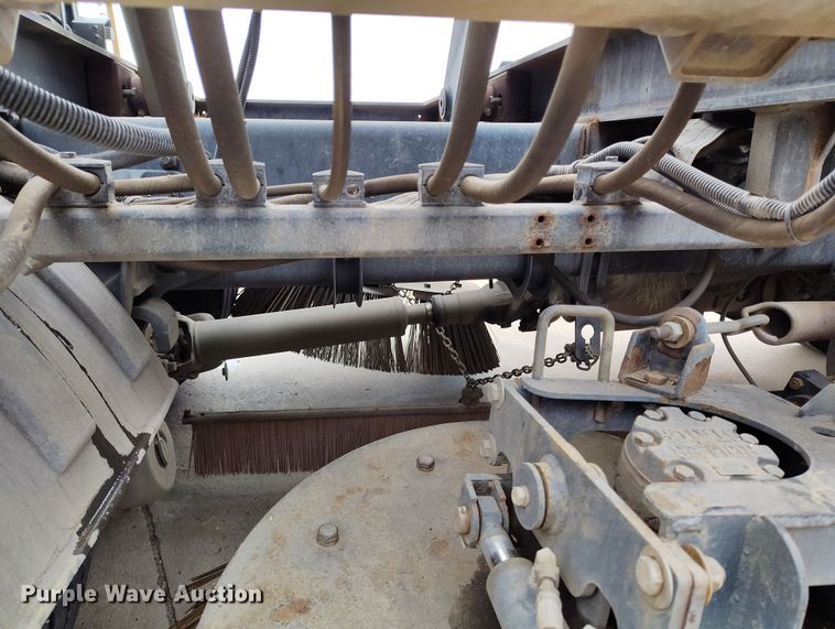 image for item EO9978 2016 Freightliner Business Class M2 street sweeper truck