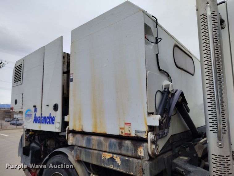 image for item EO9978 2016 Freightliner Business Class M2 street sweeper truck