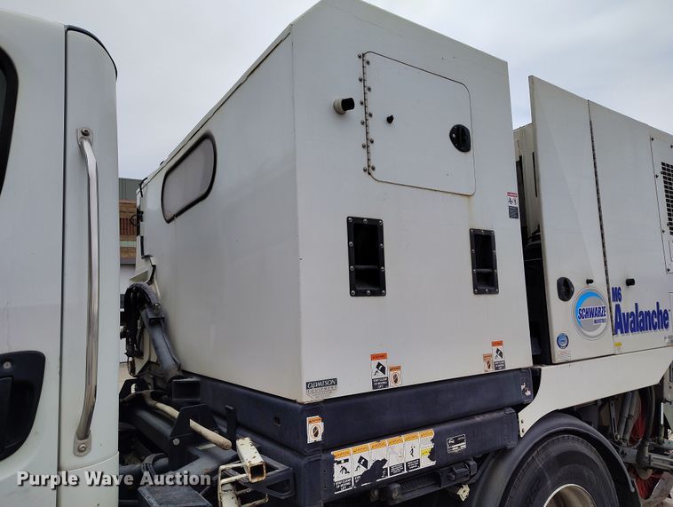 image for item EO9978 2016 Freightliner Business Class M2 street sweeper truck