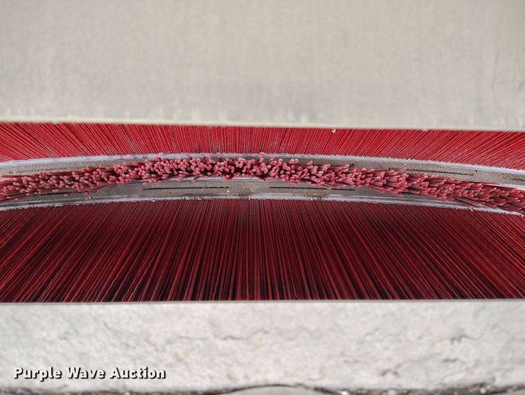 image for item EO9978 2016 Freightliner Business Class M2 street sweeper truck