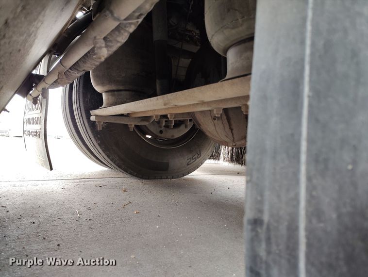 image for item EO9978 2016 Freightliner Business Class M2 street sweeper truck