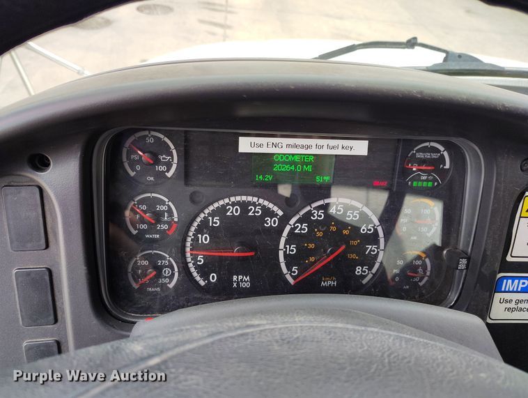 image for item EO9978 2016 Freightliner Business Class M2 street sweeper truck