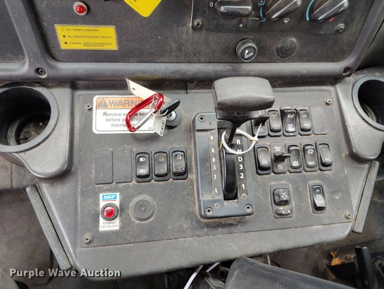 image for item EO9978 2016 Freightliner Business Class M2 street sweeper truck