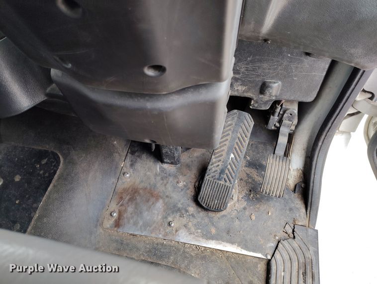 image for item EO9978 2016 Freightliner Business Class M2 street sweeper truck