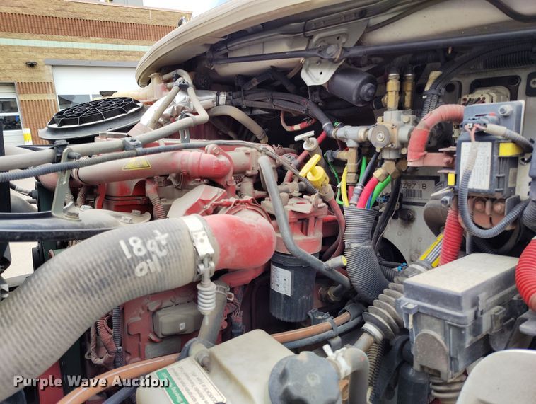 image for item EO9978 2016 Freightliner Business Class M2 street sweeper truck