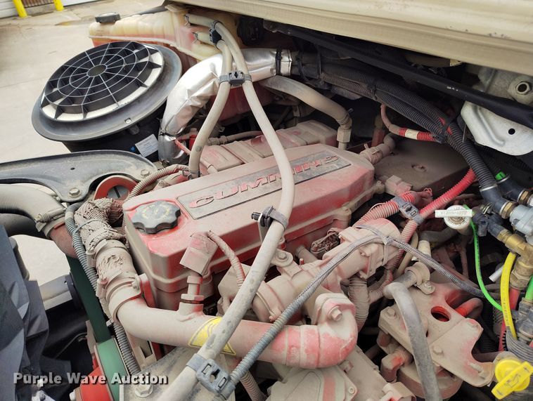 image for item EO9978 2016 Freightliner Business Class M2 street sweeper truck