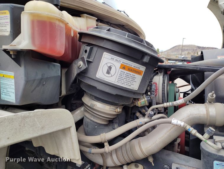 image for item EO9978 2016 Freightliner Business Class M2 street sweeper truck