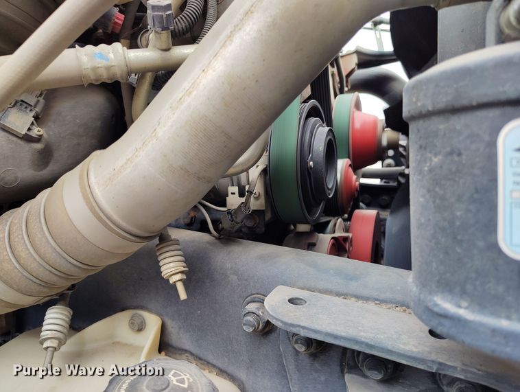 image for item EO9978 2016 Freightliner Business Class M2 street sweeper truck