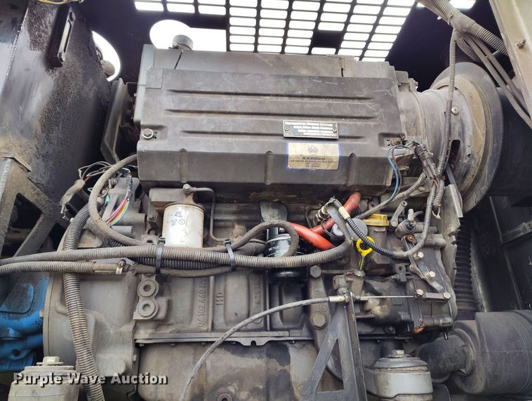 image for item EO9978 2016 Freightliner Business Class M2 street sweeper truck