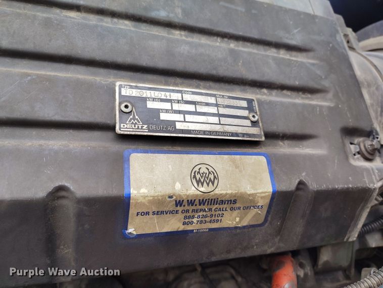 image for item EO9978 2016 Freightliner Business Class M2 street sweeper truck