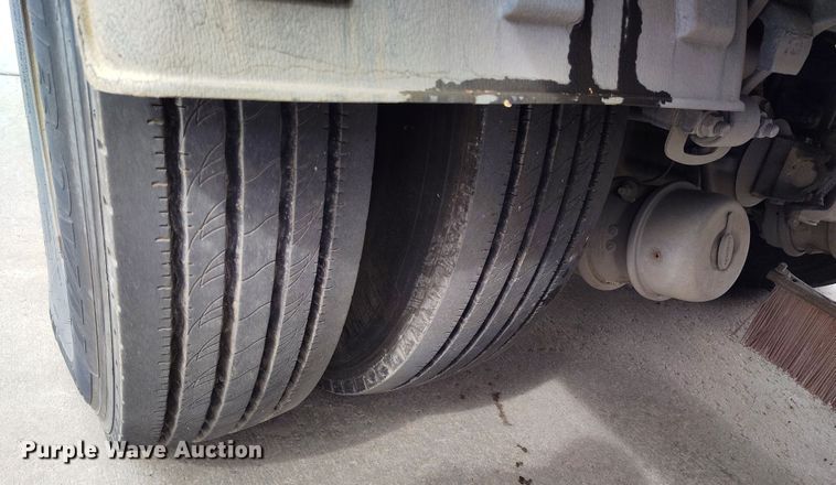 image for item EO9978 2016 Freightliner Business Class M2 street sweeper truck