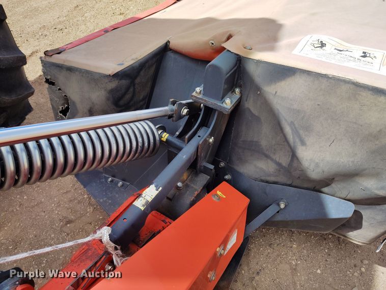 image for item EO9985 2017 Kubota DM2028 disc mower