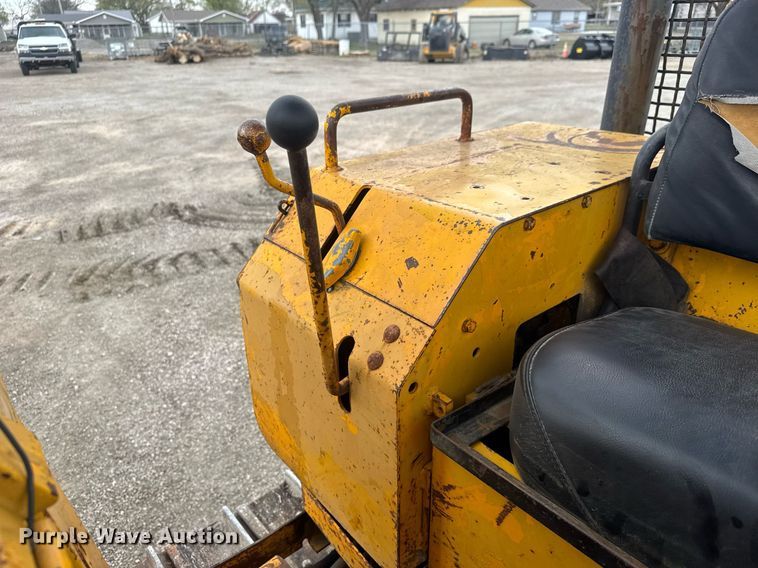 image for item EQ1251 1977 John Deere 555A track loader