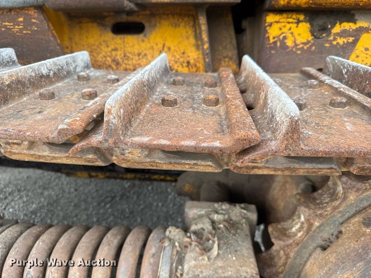 image for item EQ1251 1977 John Deere 555A track loader