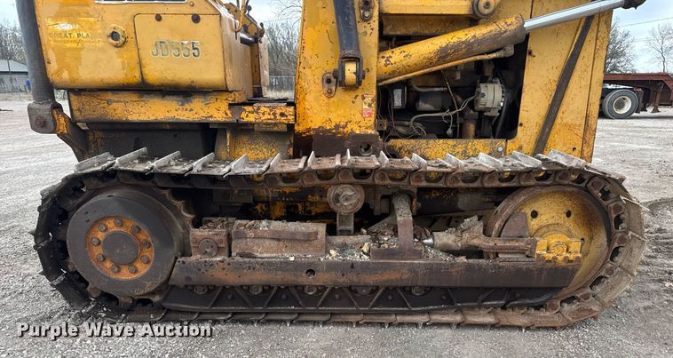 image for item EQ1251 1977 John Deere 555A track loader
