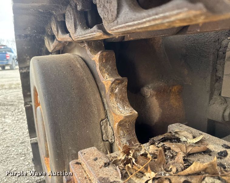 image for item EQ1251 1977 John Deere 555A track loader